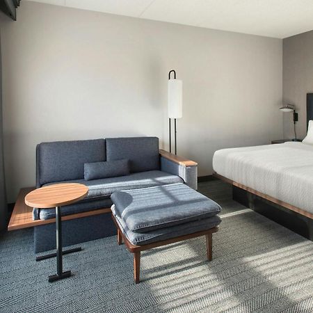 Courtyard By Marriott Rye Hotel Eksteriør billede