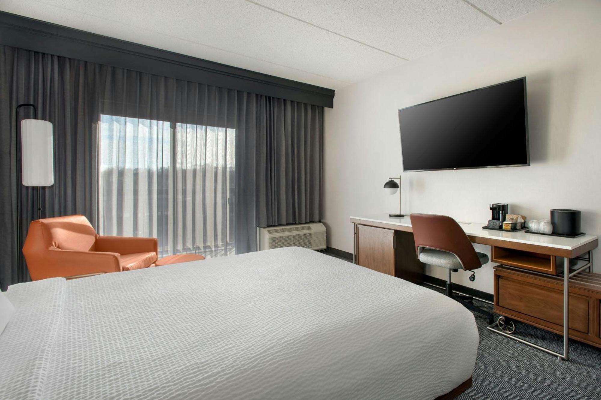 Courtyard By Marriott Rye Hotel Eksteriør billede